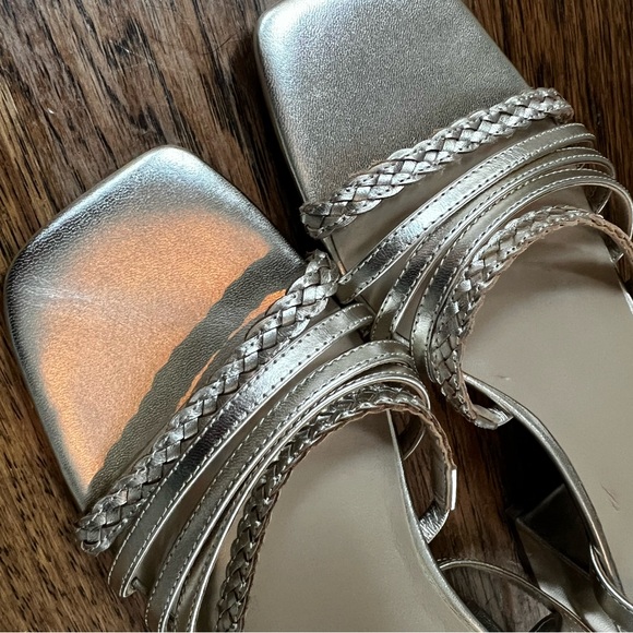 Gold Ann Taylor Block Heel Sandal - Never Worn! - Picture 5 of 8